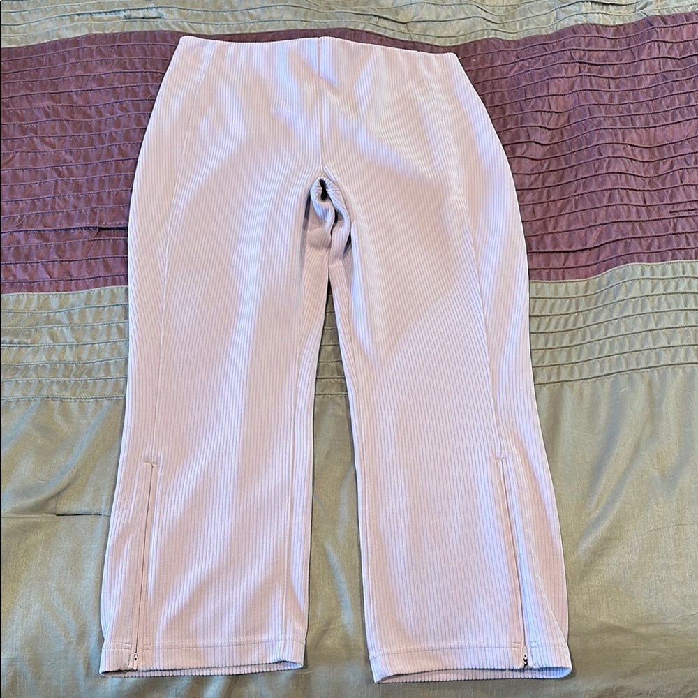 Lululemon Ribbed Softstream Zip-Leg Crop 25 Size 12